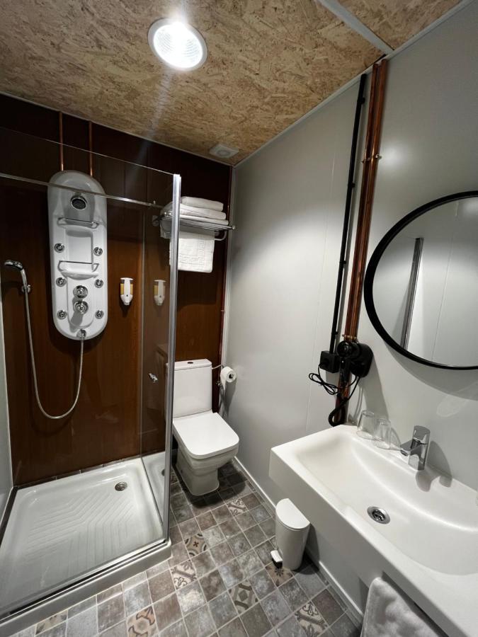Casa Ruina Guest House Nava del Rey Exterior photo